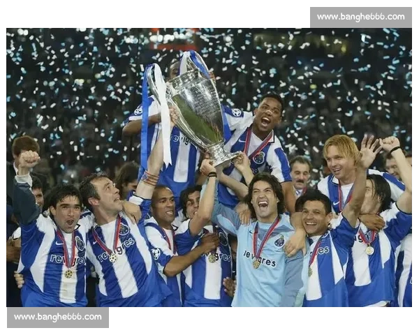 波尔图传奇若热 - 科斯塔离世前最后签名曝光:球迷含泪回忆 “他当时还笑着和我打招呼”